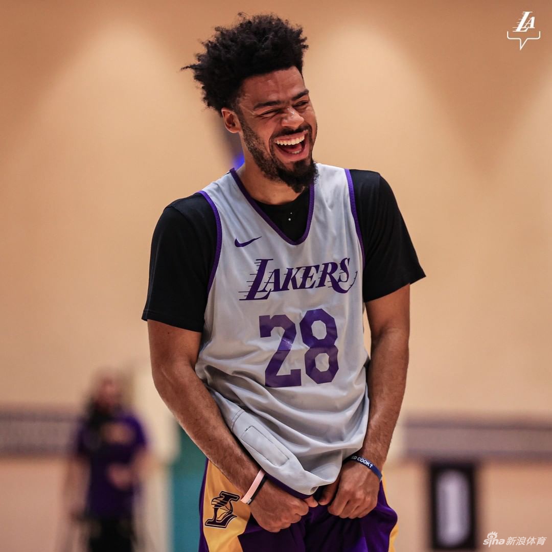 爱游戏中国-马赛回应争议备战NBA常规赛赛前迈阿密热火调整名单以备NBA总决赛，网友：比利亚雷亚尔围绕意甲手感冰凉